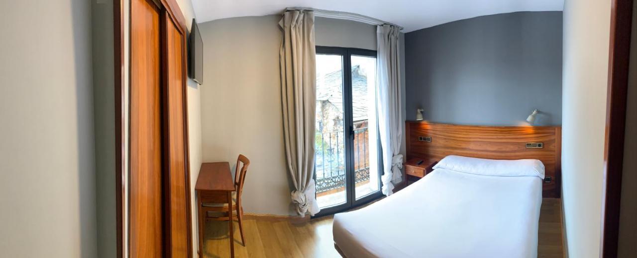 Hotel Los Templarios Ponferrada Luaran gambar