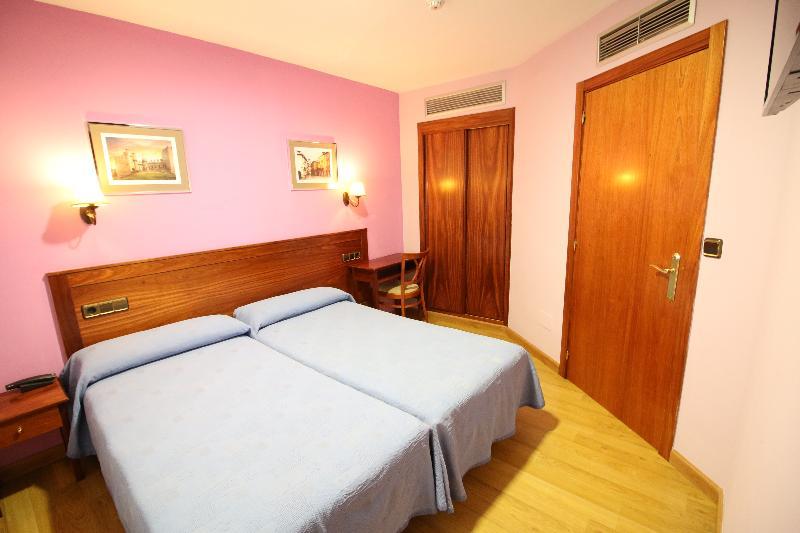 Hotel Los Templarios Ponferrada Luaran gambar