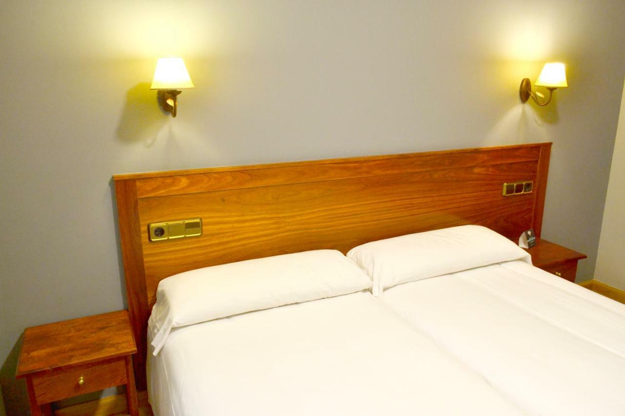 Hotel Los Templarios Ponferrada Luaran gambar