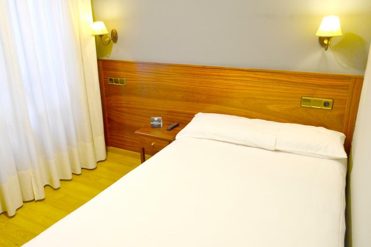 Hotel Los Templarios Ponferrada Luaran gambar